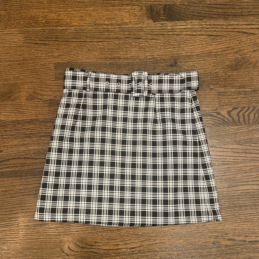 Divided Gingham Plaid Black & White Mini Skirt (Size 10)